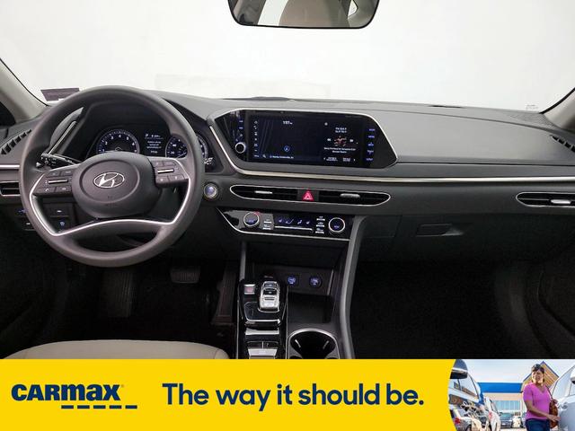 Photo of 2023 Gray Hyundai SONATA