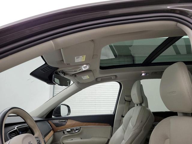 Photo of 2020 Gray Volvo XC90