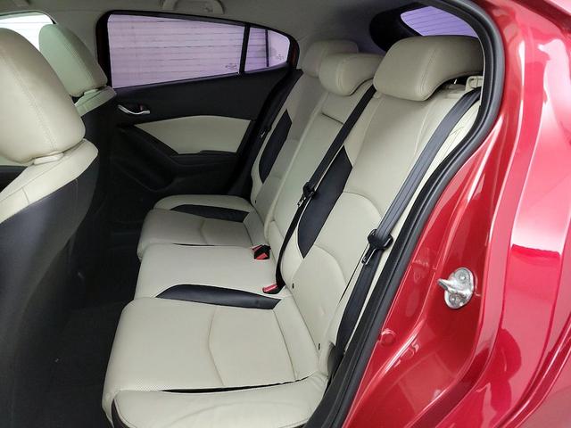 Photo of 2016 Red Mazda Mazda3