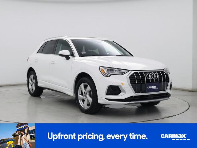 Photo of 2019 White Audi Q3