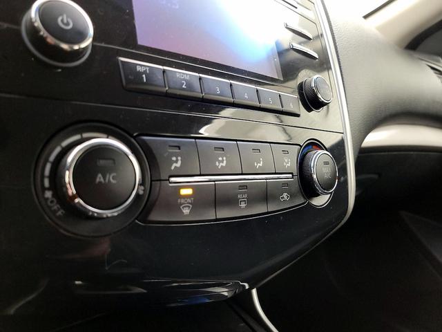 Photo of 2014 Gray Nissan Altima