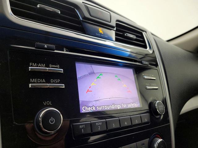 Photo of 2014 Gray Nissan Altima