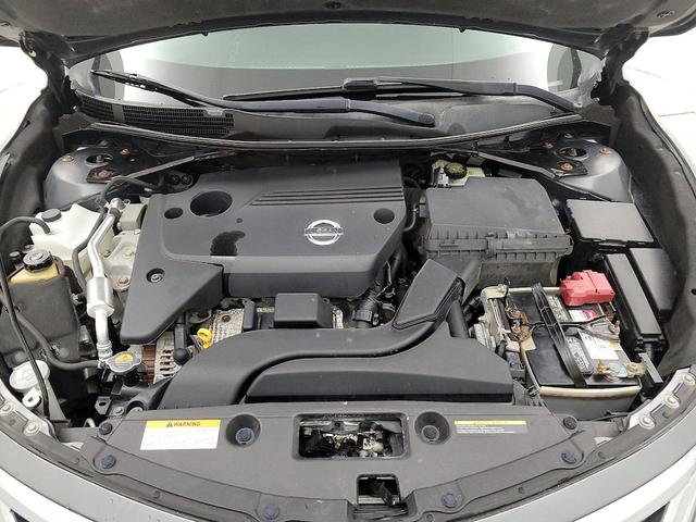 Photo of 2014 Gray Nissan Altima