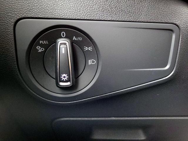 Photo of 2022 White Volkswagen Tiguan