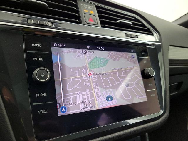 Photo of 2022 White Volkswagen Tiguan