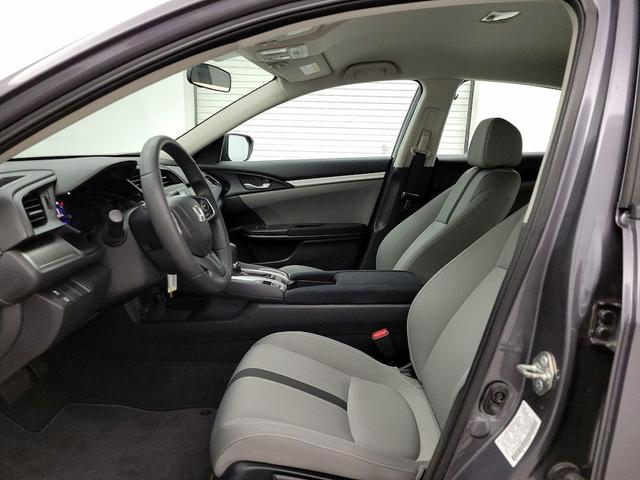 Photo of 2018 Gray Honda Civic
