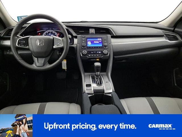 Photo of 2018 Gray Honda Civic