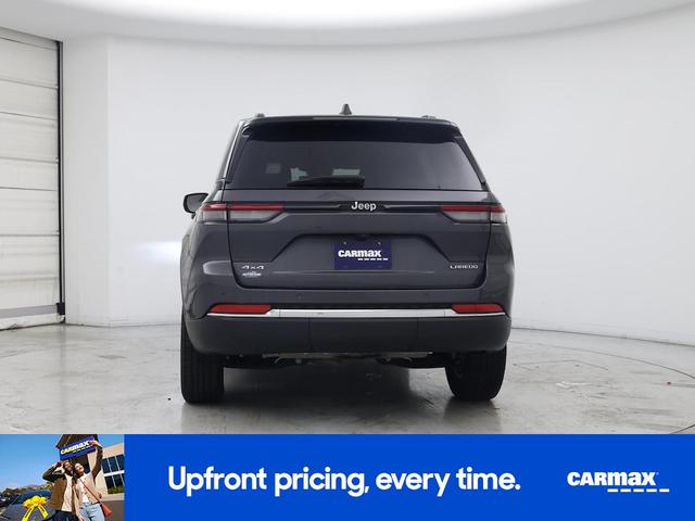 Photo of 2022 Gray Jeep Grand Cherokee