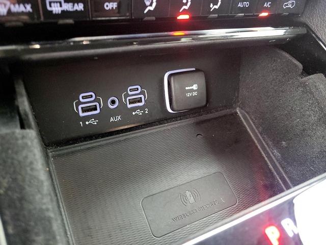 Photo of 2022 Gray Jeep Grand Cherokee