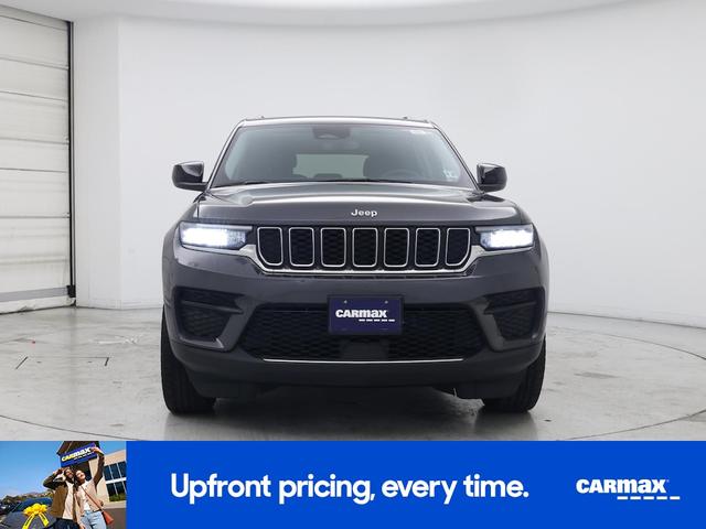 Photo of 2022 Gray Jeep Grand Cherokee