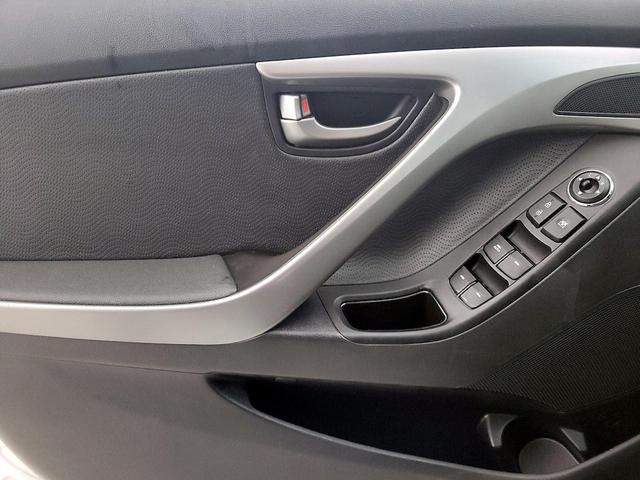 Photo of 2013 Gray Hyundai ELANTRA