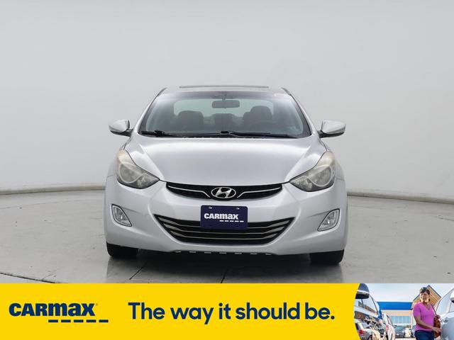 Photo of 2013 Gray Hyundai ELANTRA