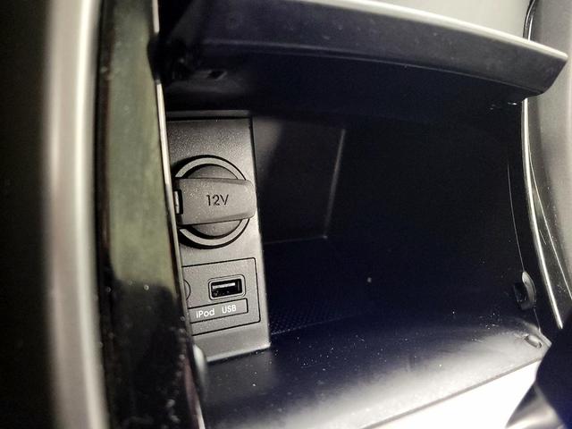Photo of 2013 Gray Hyundai ELANTRA