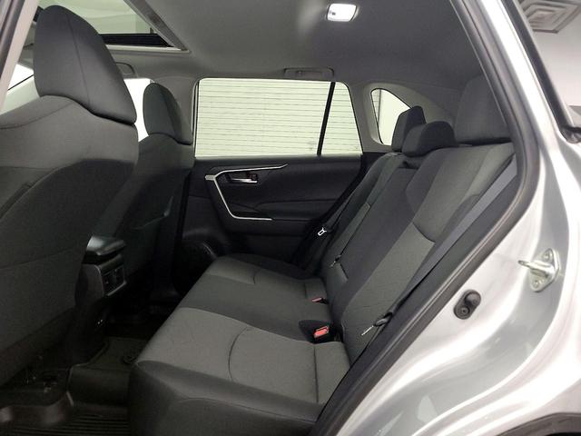Photo of 2022 Silver Toyota RAV4