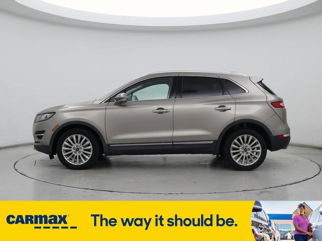 Photo of 2019 Tan Lincoln MKC