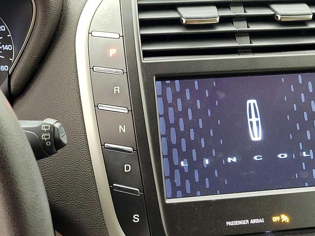 Photo of 2019 Tan Lincoln MKC