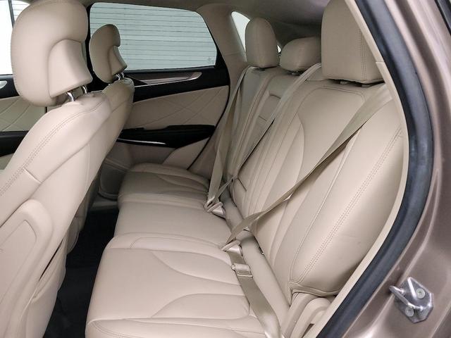 Photo of 2019 Tan Lincoln MKC