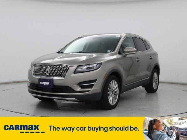 Photo of 2019 Tan Lincoln MKC