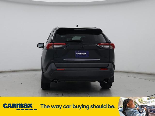 Photo of 2019 Black Toyota RAV4