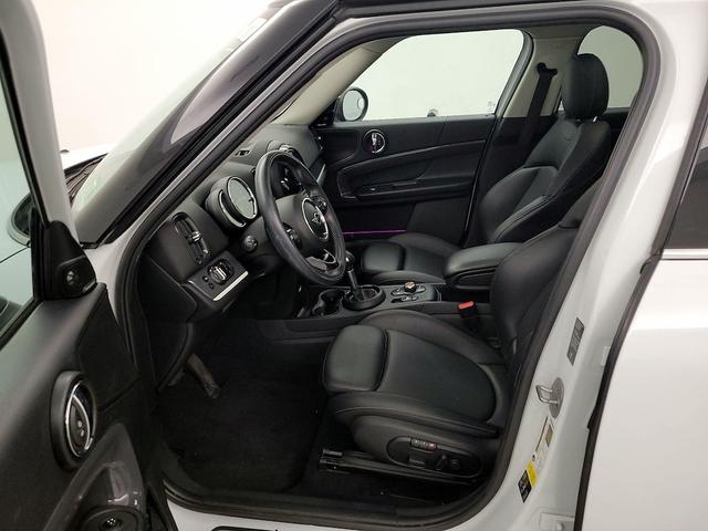 Photo of 2019 White MINI Countryman