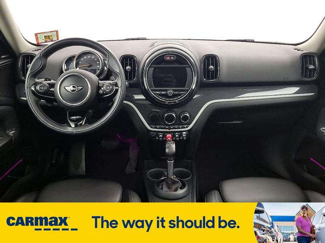 Photo of 2019 White MINI Countryman