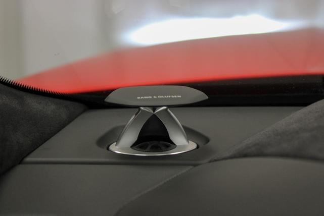 Photo of 2021 Red Lamborghini Urus