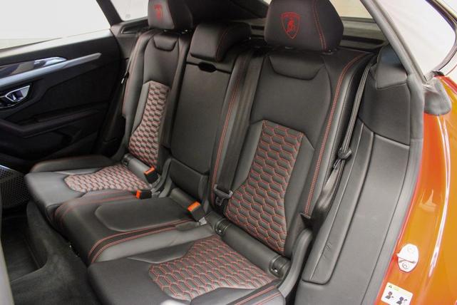 Photo of 2021 Red Lamborghini Urus