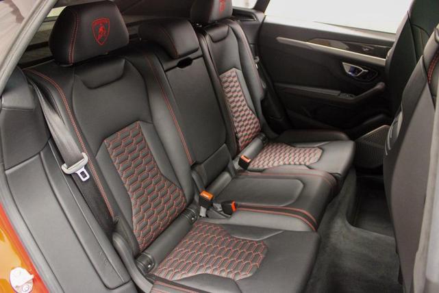 Photo of 2021 Red Lamborghini Urus