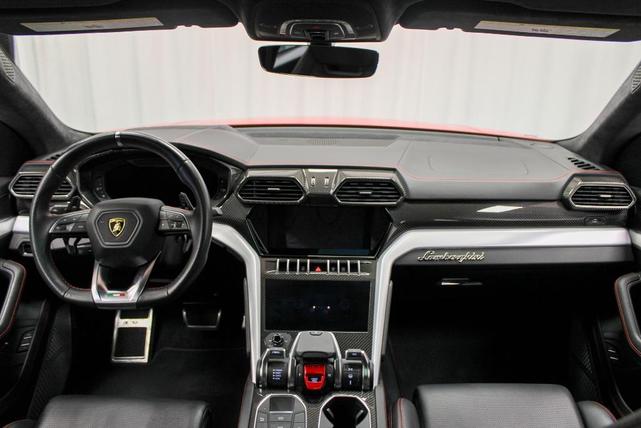 Photo of 2021 Red Lamborghini Urus