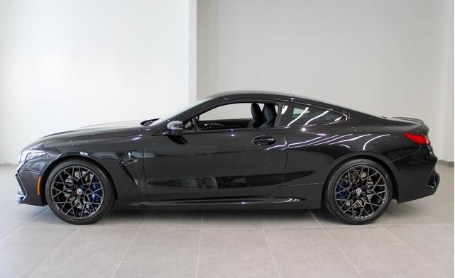 Photo of 2022 Black BMW M8