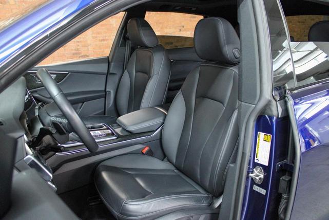 Photo of 2021 Navarra Blue Metallic Audi Q8