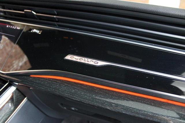 Photo of 2021 Navarra Blue Metallic Audi Q8