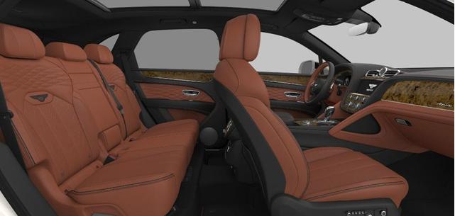 Photo of 2025 Glacier White Bentley Bentayga