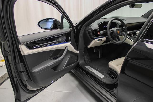 Photo of 2025 Jet Black Metallic Porsche Panamera