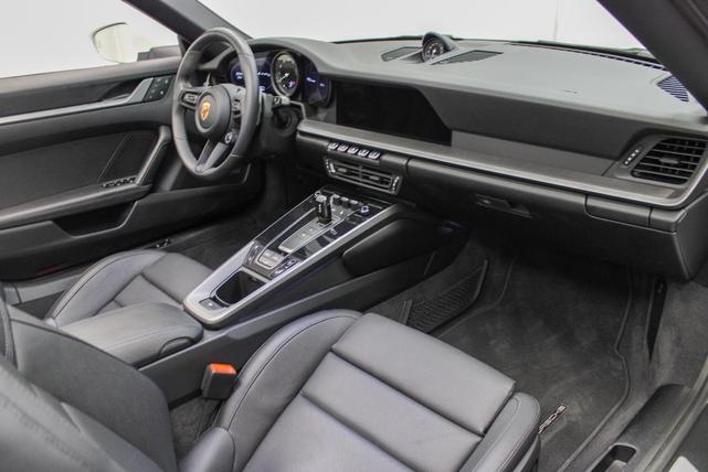 Photo of 2023 White Porsche 911