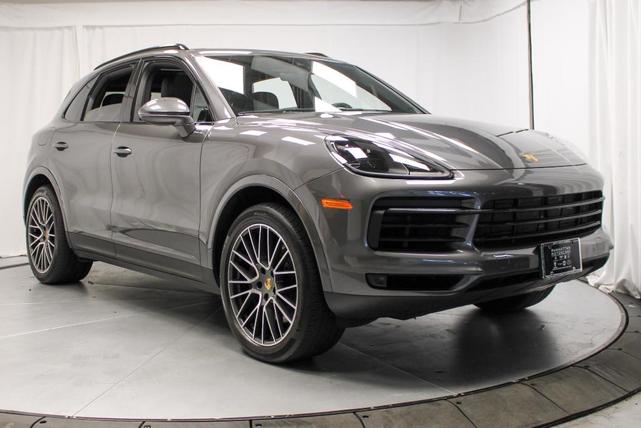 Photo of 2023 Quartzite Grey Metallic Porsche Cayenne