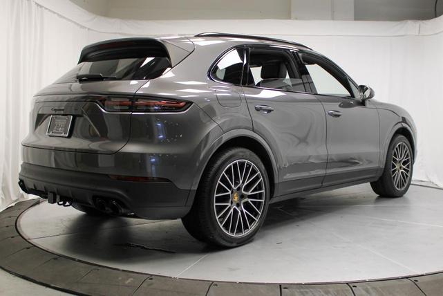 Photo of 2023 Quartzite Grey Metallic Porsche Cayenne