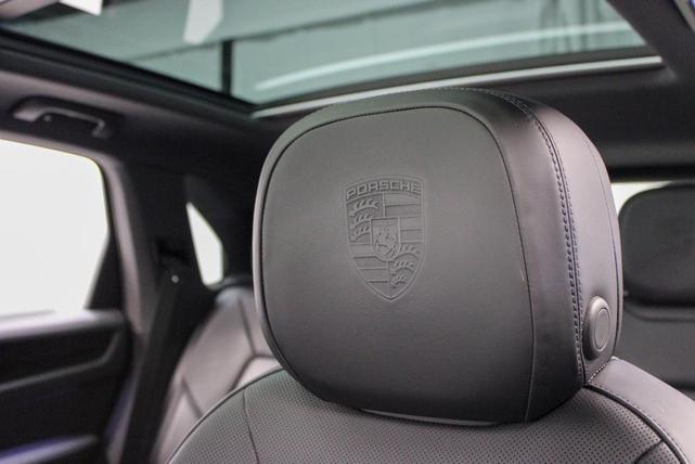 Photo of 2023 Quartzite Grey Metallic Porsche Cayenne