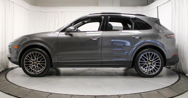 Photo of 2023 Quartzite Grey Metallic Porsche Cayenne