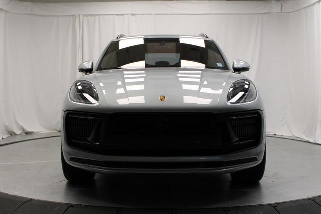Photo of 2022 Dolomite Silver Metallic Porsche Macan