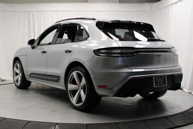 Photo of 2022 Dolomite Silver Metallic Porsche Macan