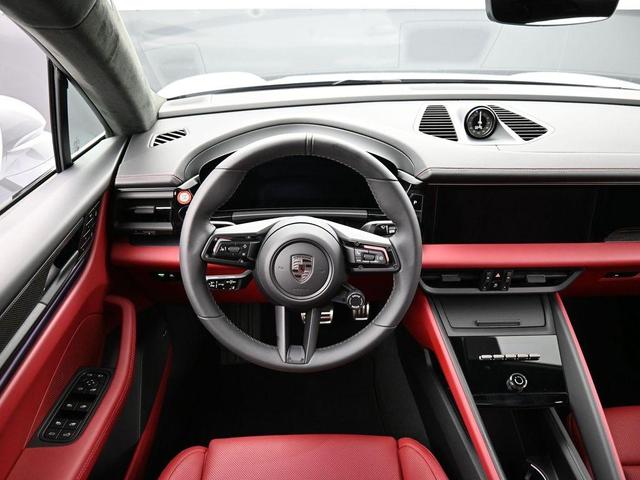 Photo of 2025 Ice Grey Metallic Porsche Macan