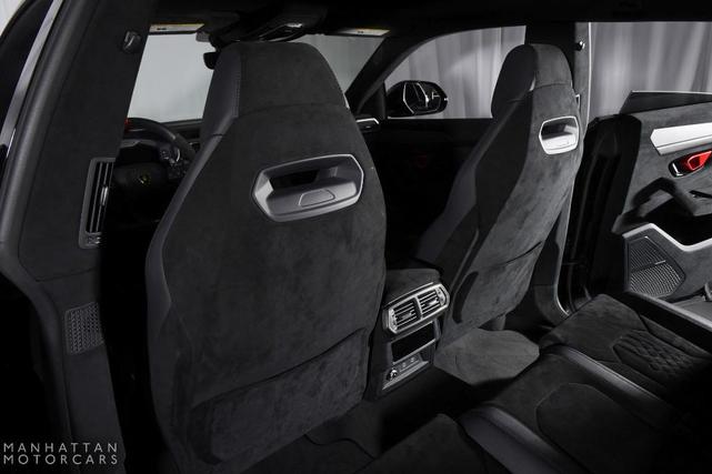 Photo of 2024 Nero Noctis Metallic Lamborghini Urus