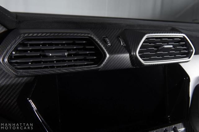 Photo of 2024 Nero Noctis Metallic Lamborghini Urus
