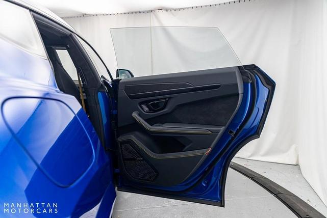 Photo of 2023 Blu Nethuns Metallic Lamborghini Urus