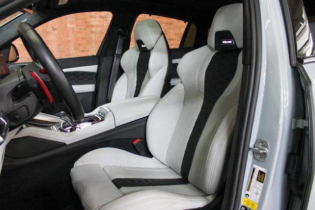 Photo of 2024 Brooklyn Gray Metallic BMW X6 M