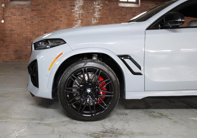 Photo of 2024 Brooklyn Gray Metallic BMW X6 M