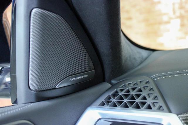 Photo of 2024 Brooklyn Gray Metallic BMW X6 M