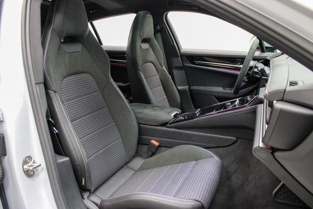 Photo of 2025 Ice Grey Metallic Porsche Panamera