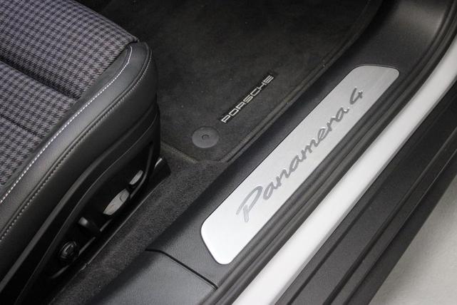 Photo of 2025 Ice Grey Metallic Porsche Panamera